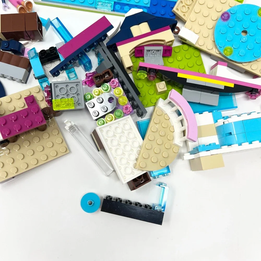 LEGO Friends Snow Resort Ski Lift INCOMPLETE Lot Parts Bulk Diverse Parts - Picture 6 of 10